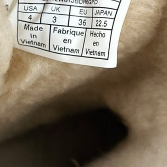 Girls UGG Classic Short II Glitter 1098491K Sheepskin Lined Snow Boot Sz 4 Pink - Picture 6 of 6